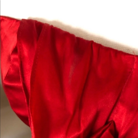 EXPRESS RED STRAPLESS DRESS SILK WITH RUFFLE DETAILS.SIZE 12 - Picture 5 of 9